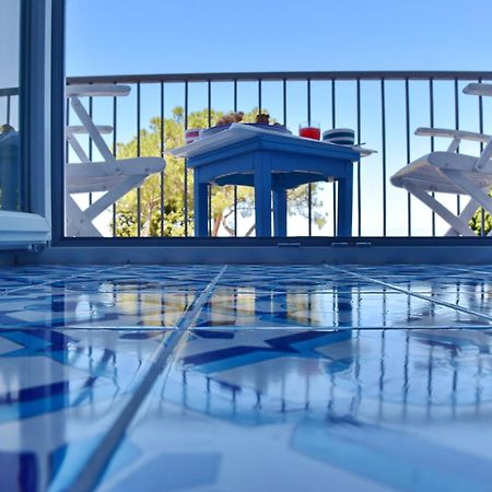 Hotel Garden Riviera サンタ・マリア・ディ・カステッラバーテ エクステリア 写真