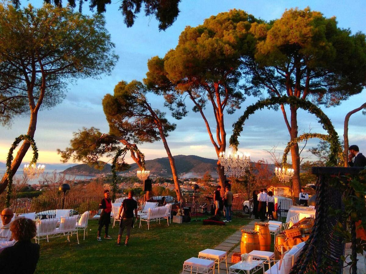 Hotel Garden Riviera サンタ・マリア・ディ・カステッラバーテ エクステリア 写真